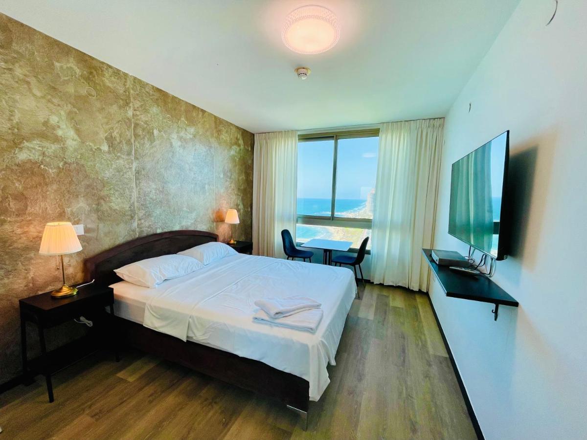 C Tower Apartments Netanya Bagian luar foto