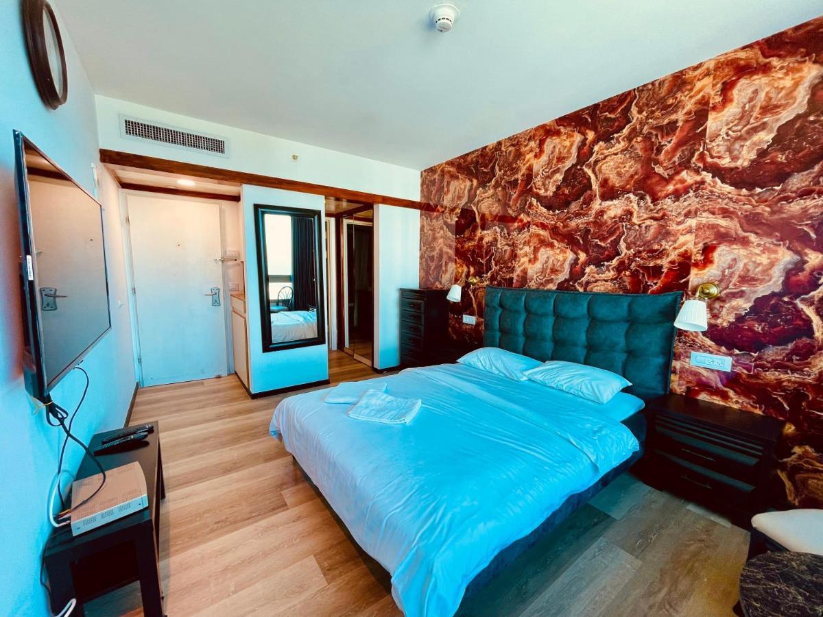 C Tower Apartments Netanya Bagian luar foto