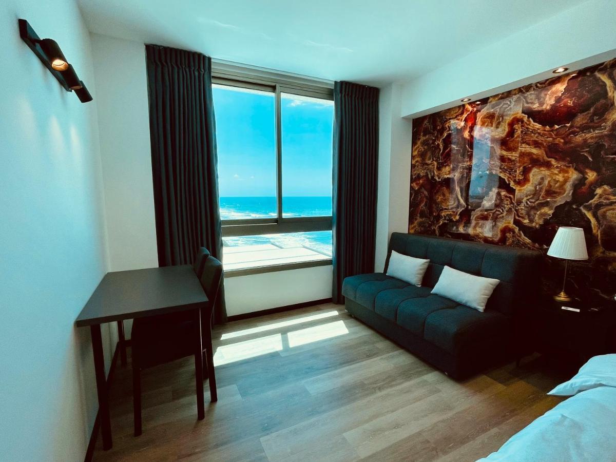 C Tower Apartments Netanya Bagian luar foto