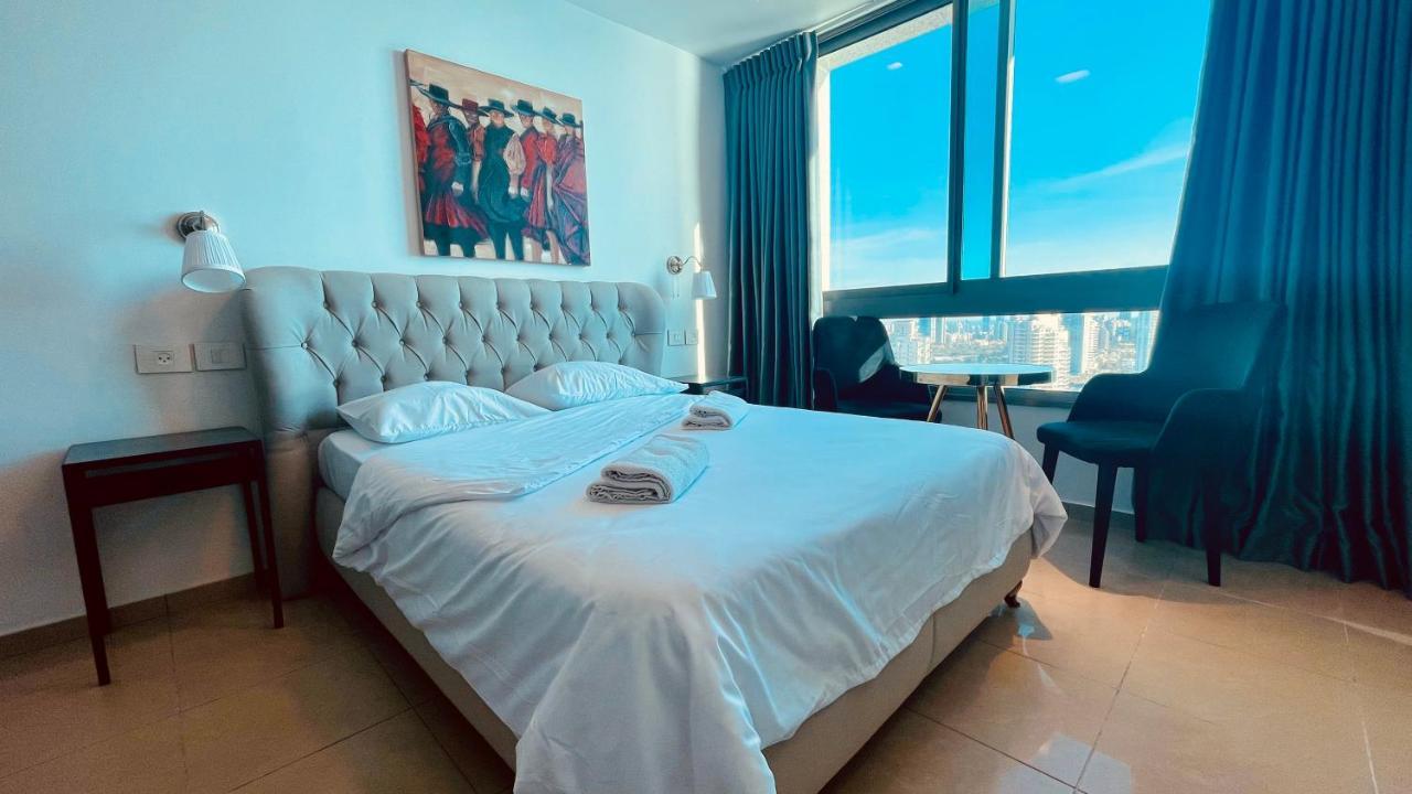C Tower Apartments Netanya Bagian luar foto