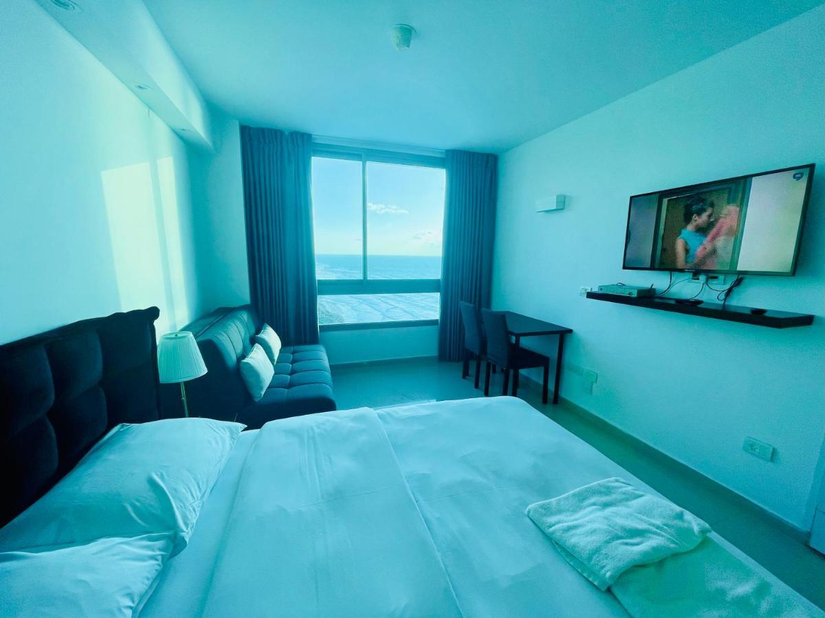 C Tower Apartments Netanya Bagian luar foto