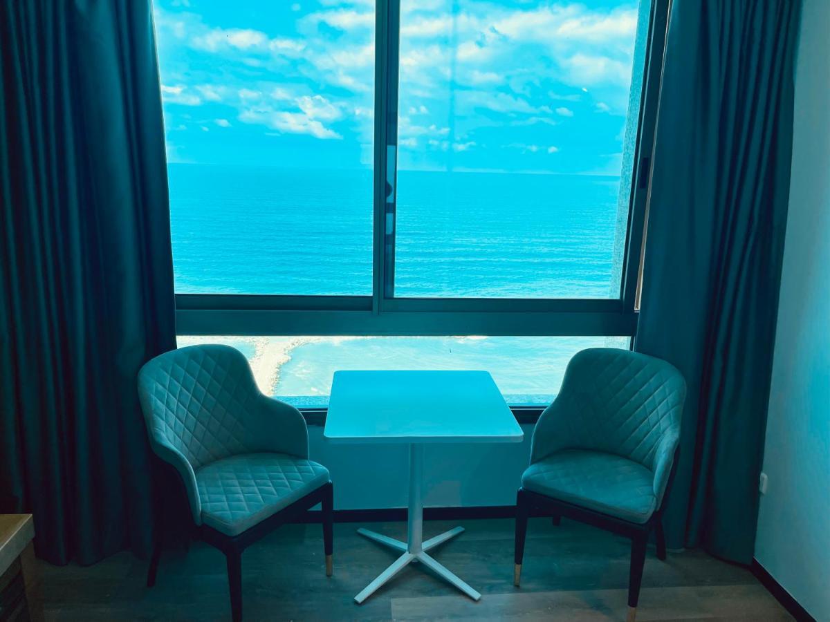 C Tower Apartments Netanya Bagian luar foto