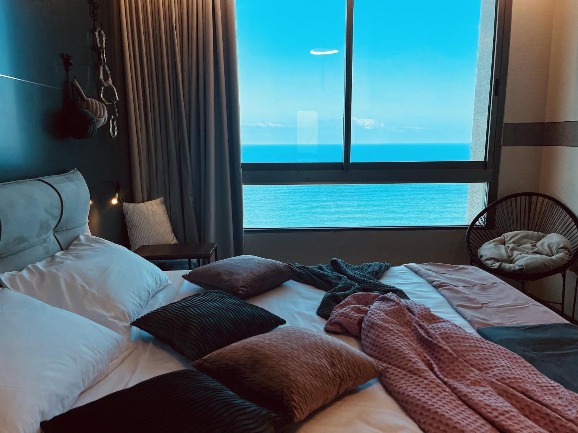 C Tower Apartments Netanya Bagian luar foto